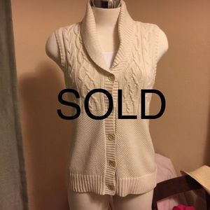 Cute sweater vest by American Living